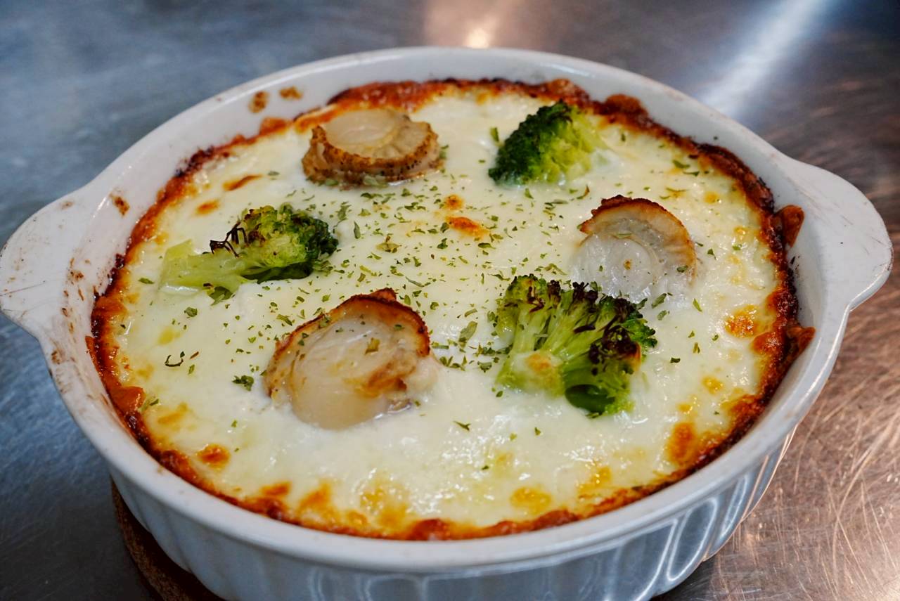 ホタテとブロッコリーのシーフードグラタン